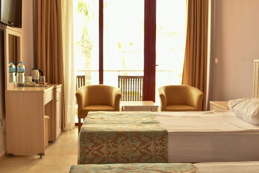 Gumuldur Resort Hotel & Spa Exterior photo